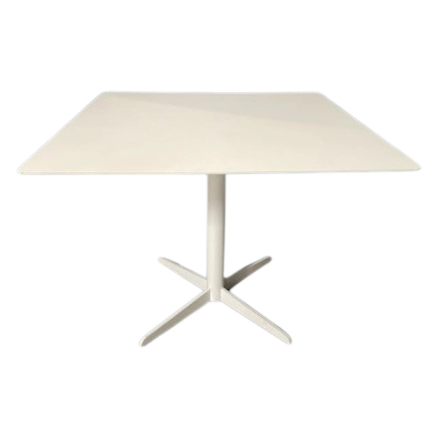 Cafébord med hvid plade og hvid søjlefod