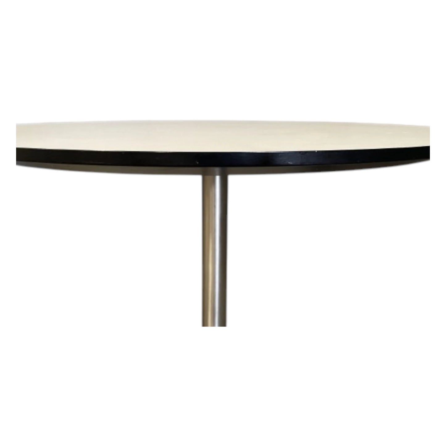 Paustian Cafébord med hvid plade med sort kant og søjlefod i børstet stål