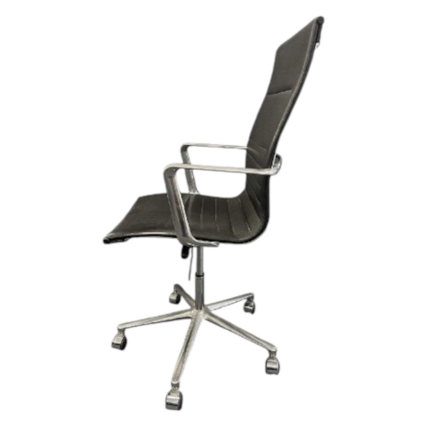 ICF konferencestol med armlæn og stel af poleret aluminium