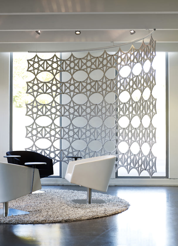 Abstracta Airflake lydabsorberende vægdekoration, rumafskærmning og lofthængt akustik