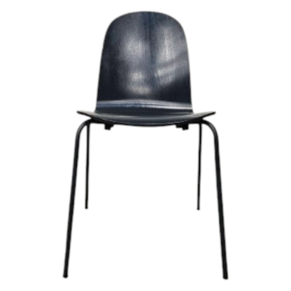 Brugte mødestole i træ med stålben.