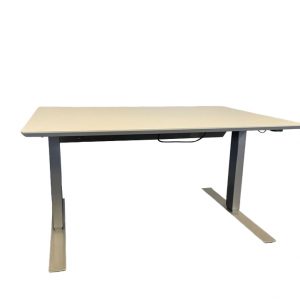Brugt hæve/sænke bord i 160 x 80 centimeter.