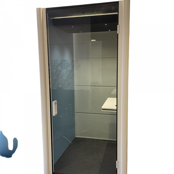 Brugte skriveborde Se stort udvalg her Office Outlet