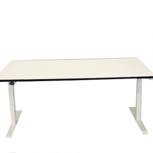 Linak hæve/sænke bord i 160 x 80 cm.
